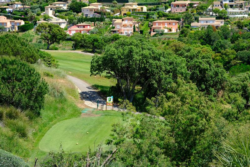 Direkt am Golfplatz