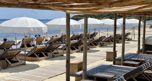 Beste Beachclubs an der Côte d'Azur