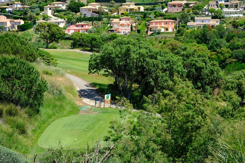 Direkt am Golfplatz