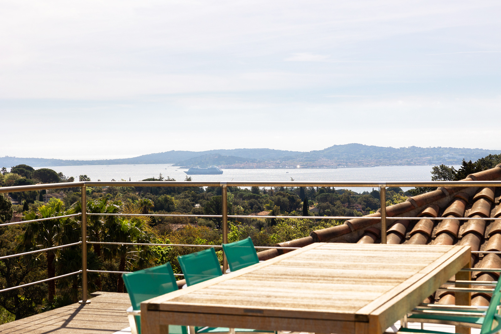 Terrasse am Poolhaus