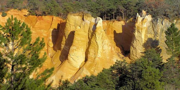 Roussillon, ein farbenfroher Ausflug für Alle.